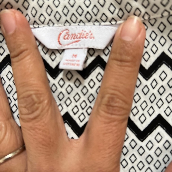 Candies Black/White Print Long Sleeve Button Down Blouse, Size M 100% Polyester - Picture 4 of 10